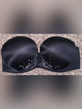 Victoria's Secret Bombshell Black Strapless Bra with Iridescent Crystal Accents